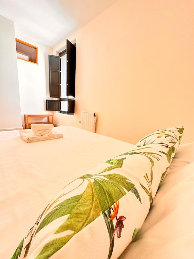 Penthouse Near Cathedral Private Rooftop Private Parking Sevilla Exteriör bild