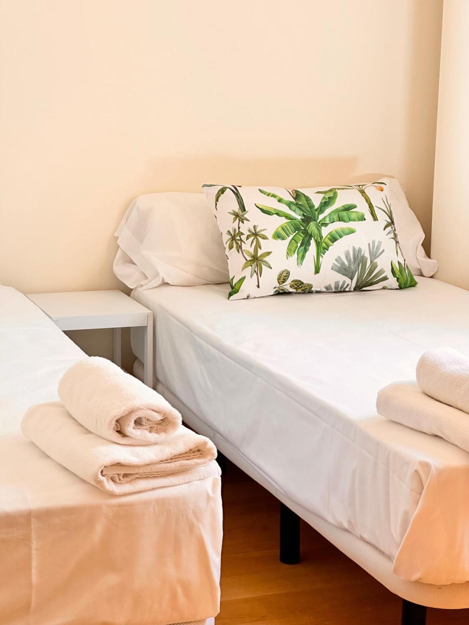 Penthouse Near Cathedral Private Rooftop Private Parking Sevilla Exteriör bild