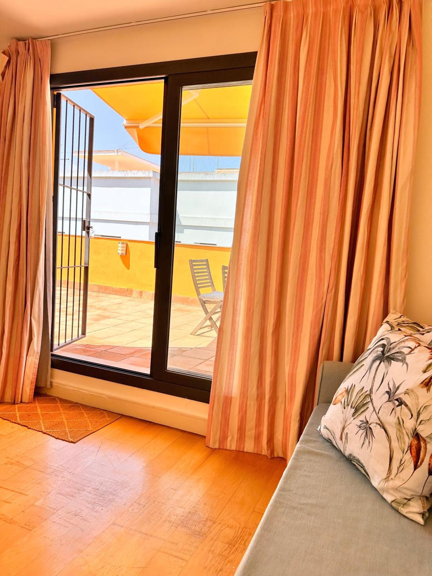 Penthouse Near Cathedral Private Rooftop Private Parking Sevilla Exteriör bild